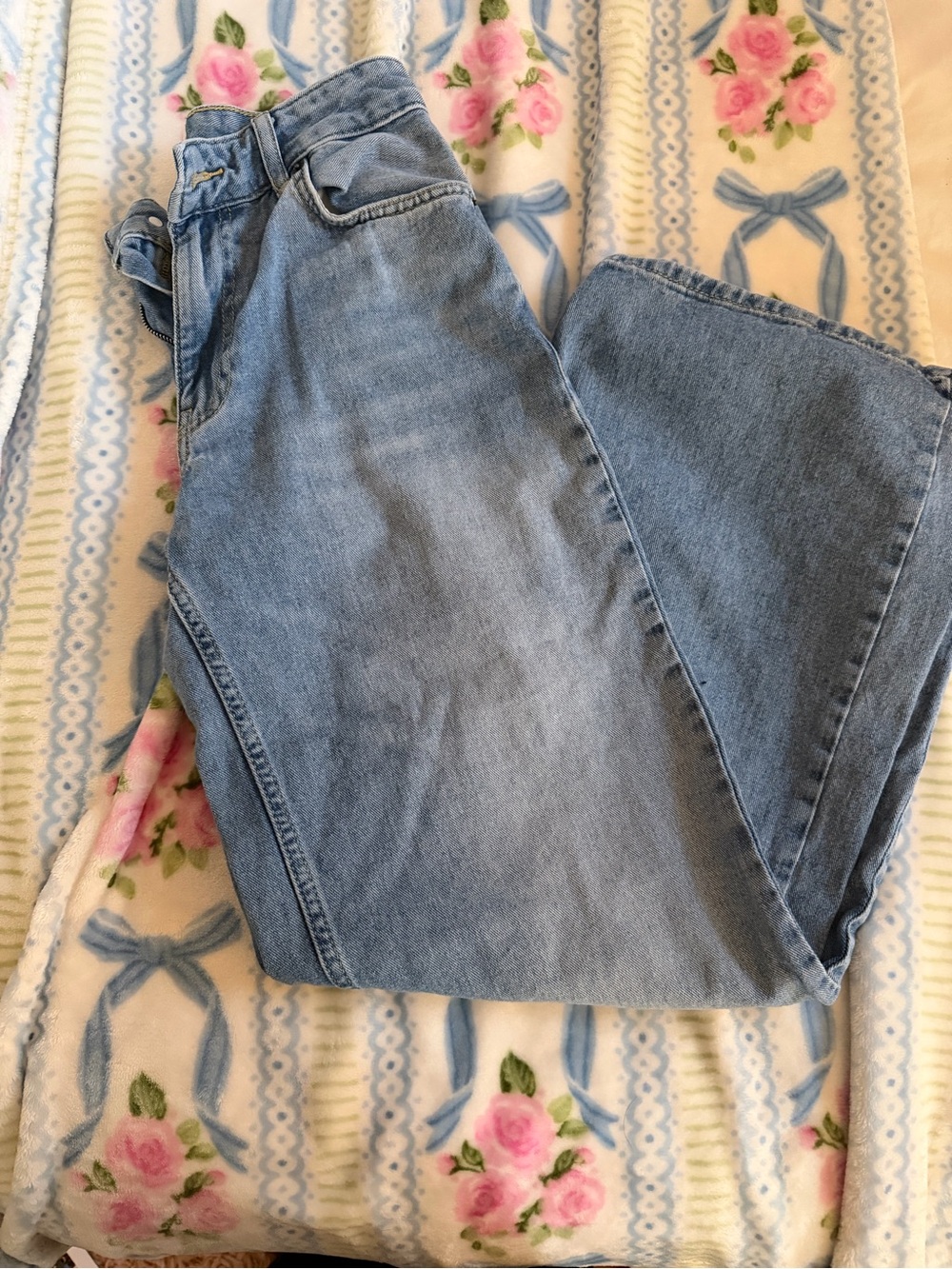 BDG Light Blue High-Rise Women’s Jeans